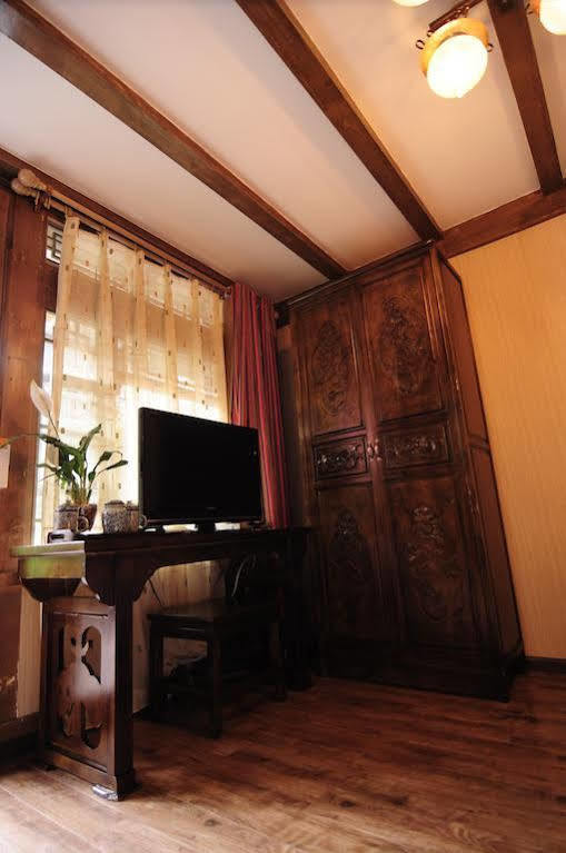 ליג'יאנג Yi Liu Hostel מראה חיצוני תמונה